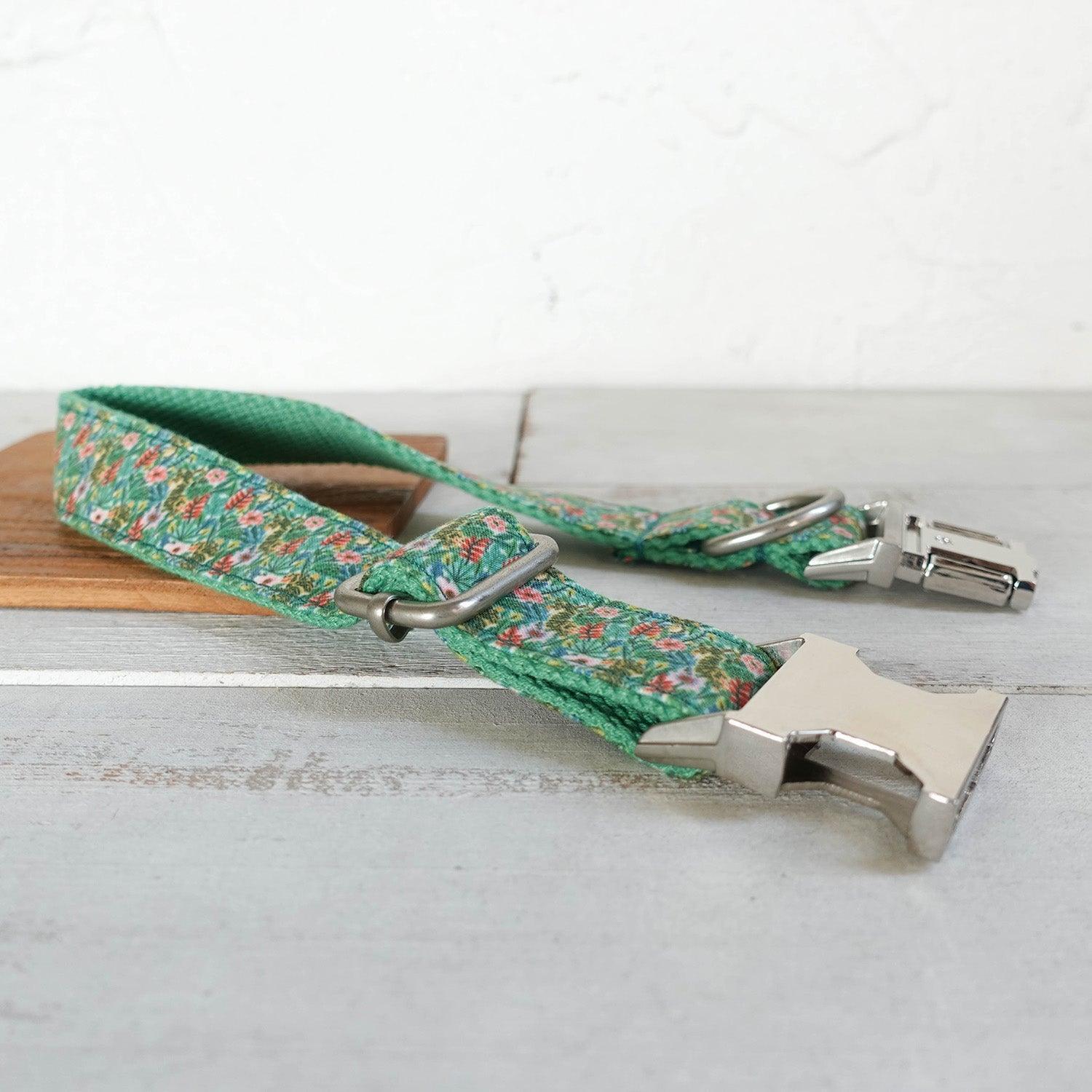 colorful-flower-green-personalized-dog-collar-set-italkpet-4.jpg