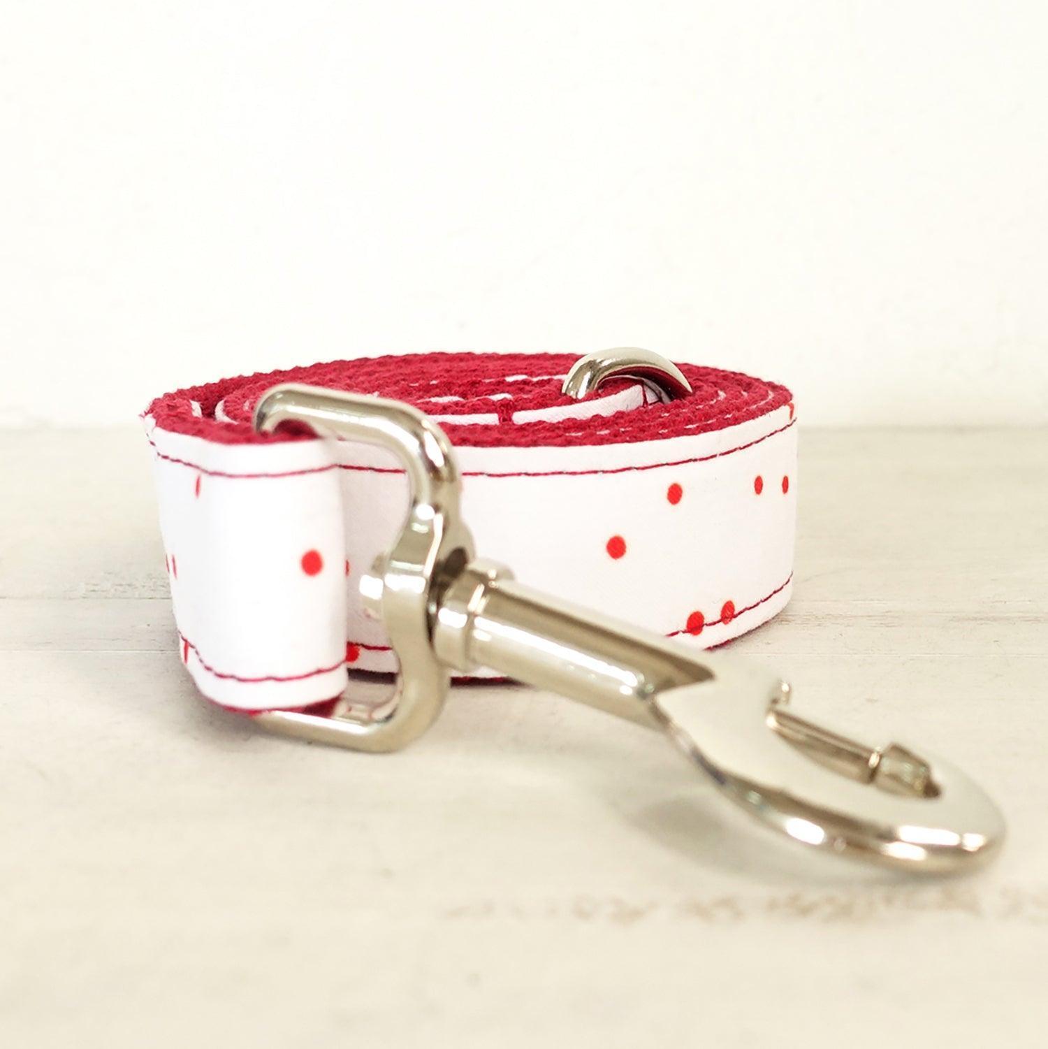 red-ink-white-personalized-dog-collar-set-italkpet-10.jpg